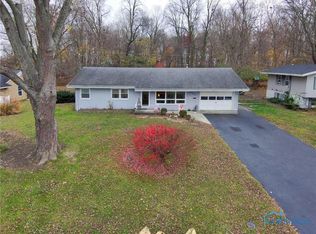 1827 Eastview Dr, Findlay, OH 45840