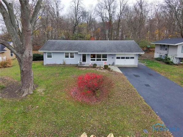 1827 Eastview Dr, Findlay, OH 45840