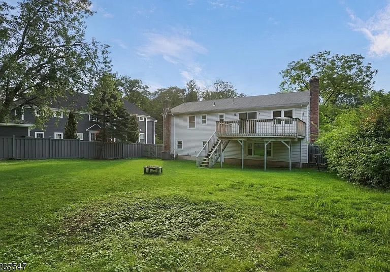 2128 W Broad St — Photo 29