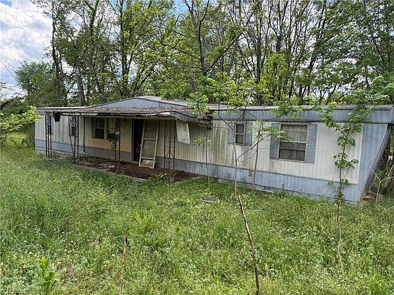 3rd image of 235 McGlamery Rd