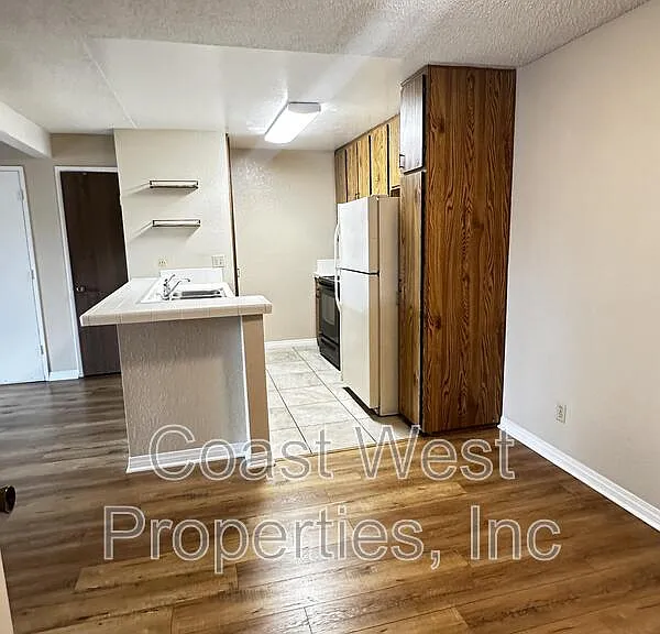 9249 Village Glen Dr #204 — Photo 21