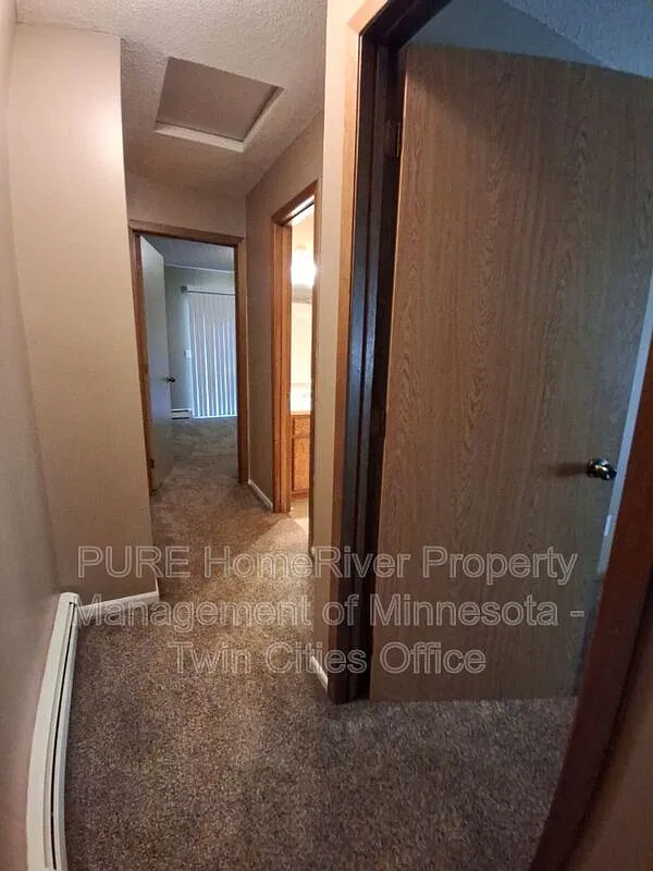 2 bed, 1.0 bath, 1200 sqft, $1,575 — Photo 4