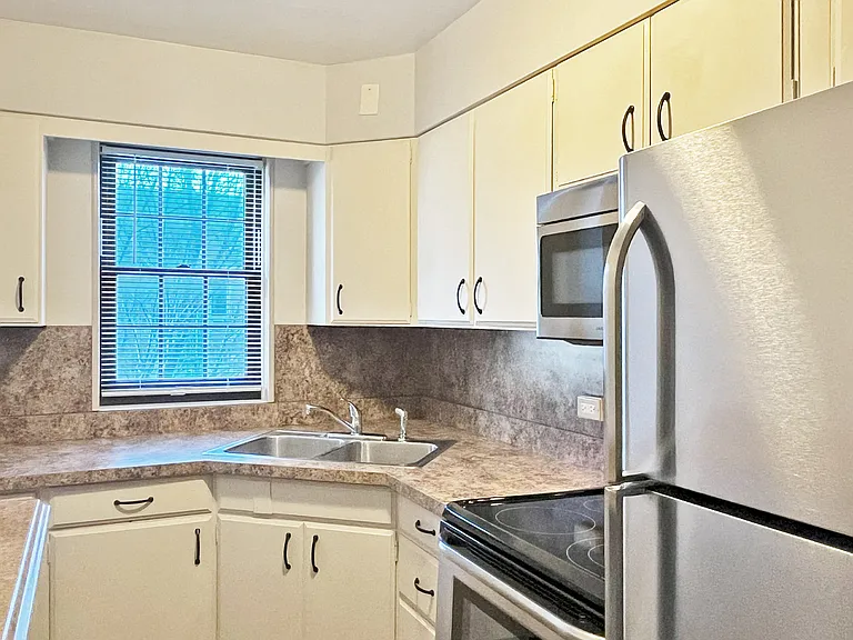 1119-1125 Westgate St. — Photo 18