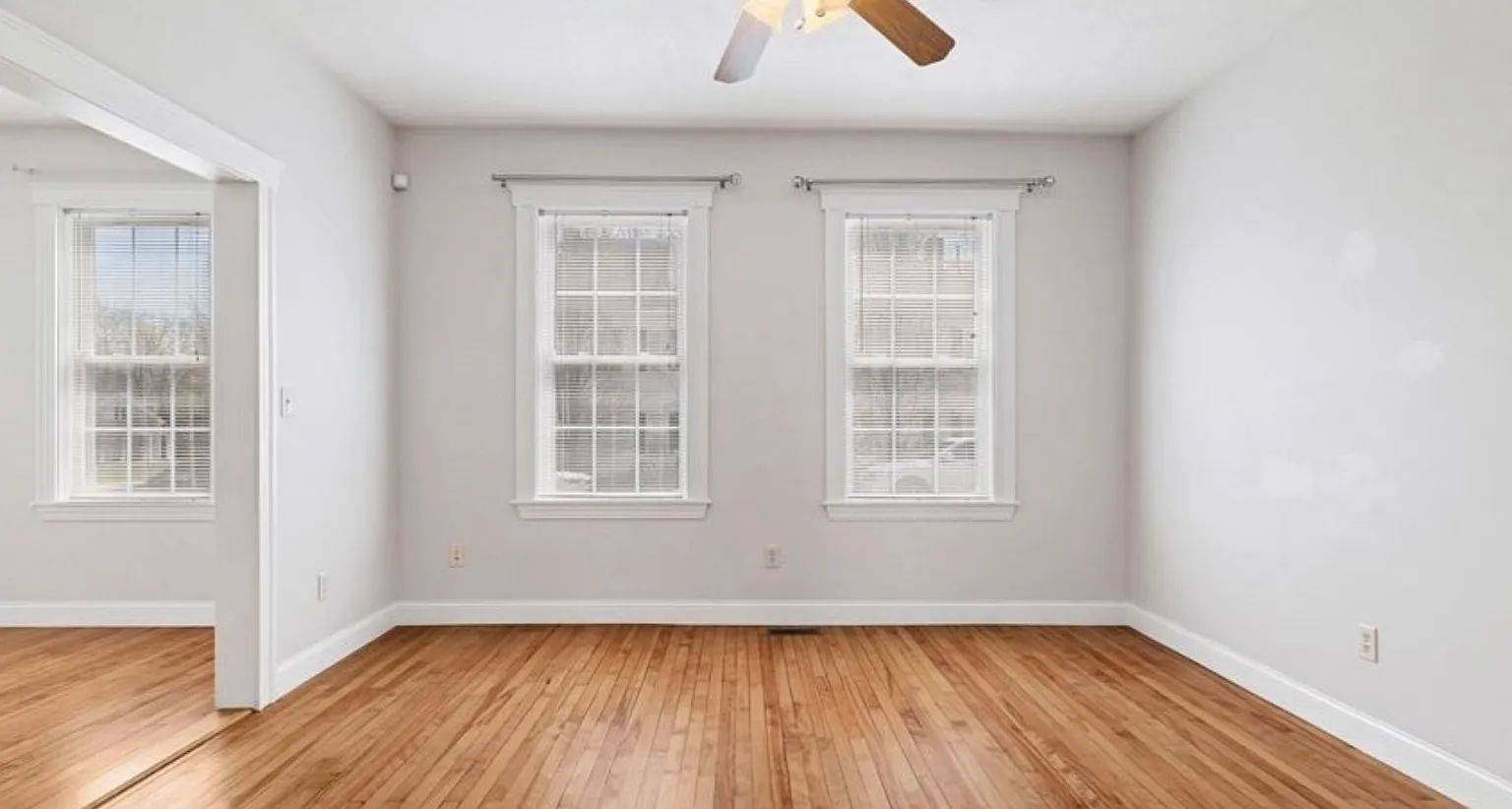 3 bed, 1517 sqft, $3,300 — Photo 2
