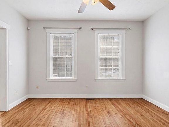 2nd image of 118 Worcester St #1