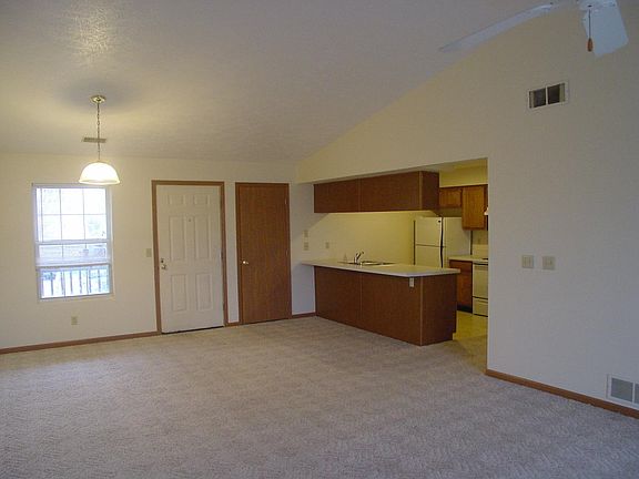 3rd image of 5467 Tall Pines Pkwy