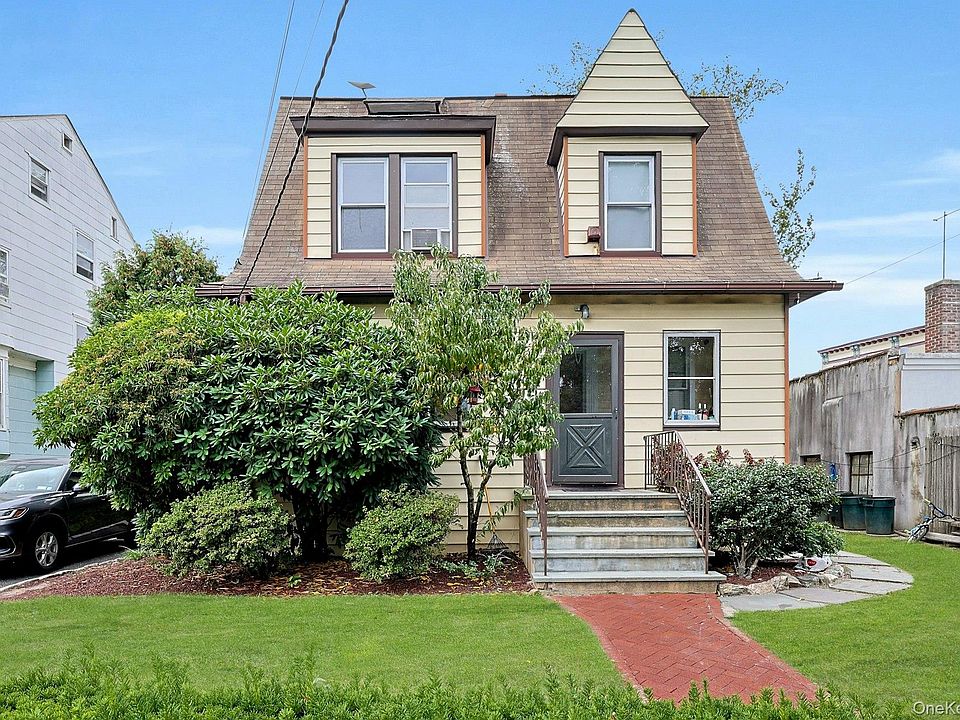 1st image of 11 Woodland Avenue