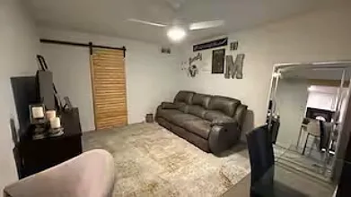 2 bed, 1100 sqft, $1,450 — Photo 2
