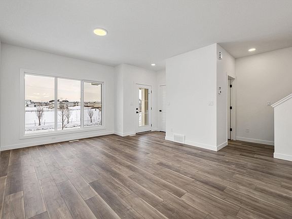4th image of 18131 85th St NW