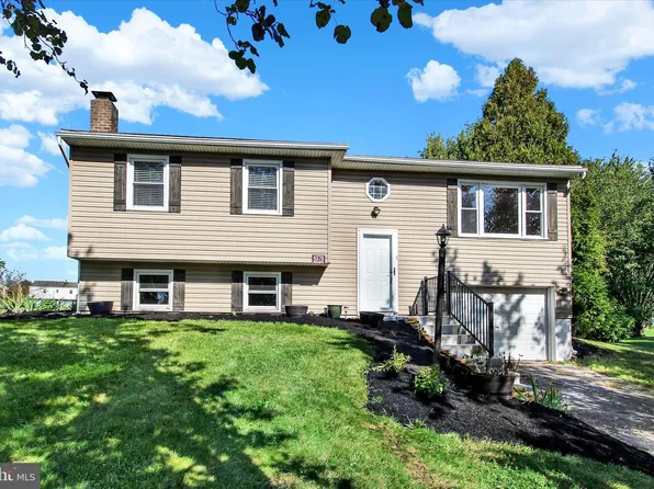 4276 Marlborough Rd, Dover, PA 17315