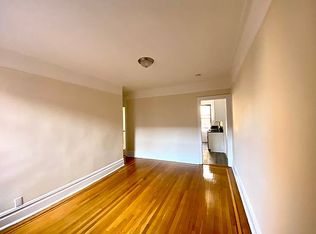 28-21 33rd St #5D, Astoria, NY 11103