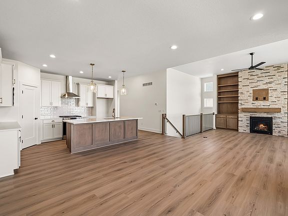4th image of 2513 NW Cedarwood Ct