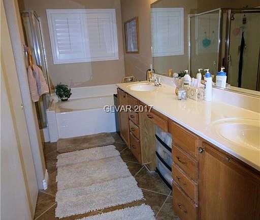 4th image of 6279 Stone Hollow Ave