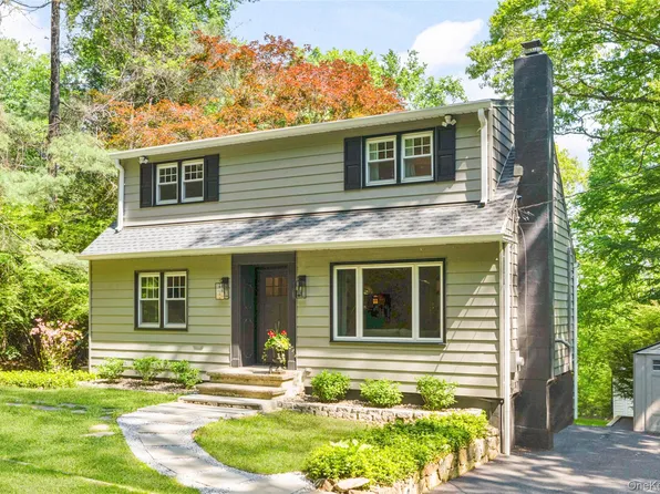 49 Entrance Way, Purdys, NY 10578