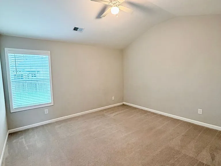 109 Taylor Leigh Ct — Photo 19