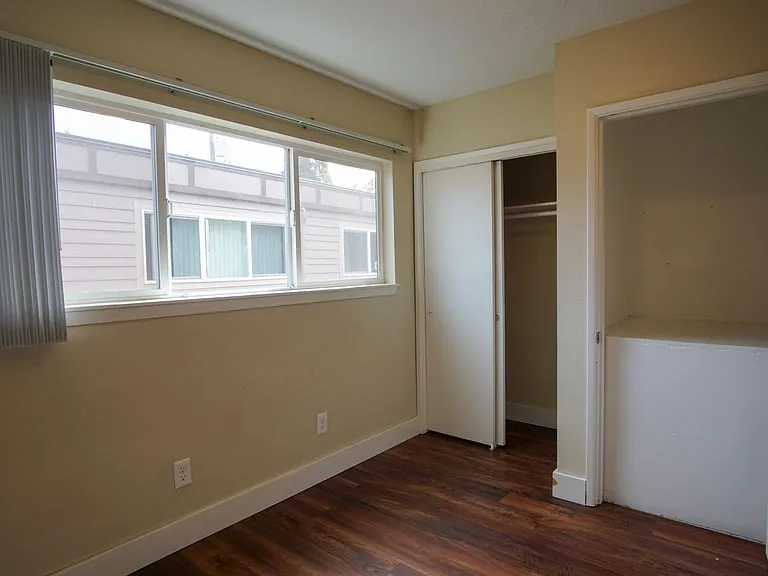 1625 SE Bidwell St #8 — Photo 11