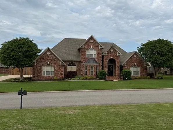 5200 Burnt Pine Dr, Conway, AR 72034