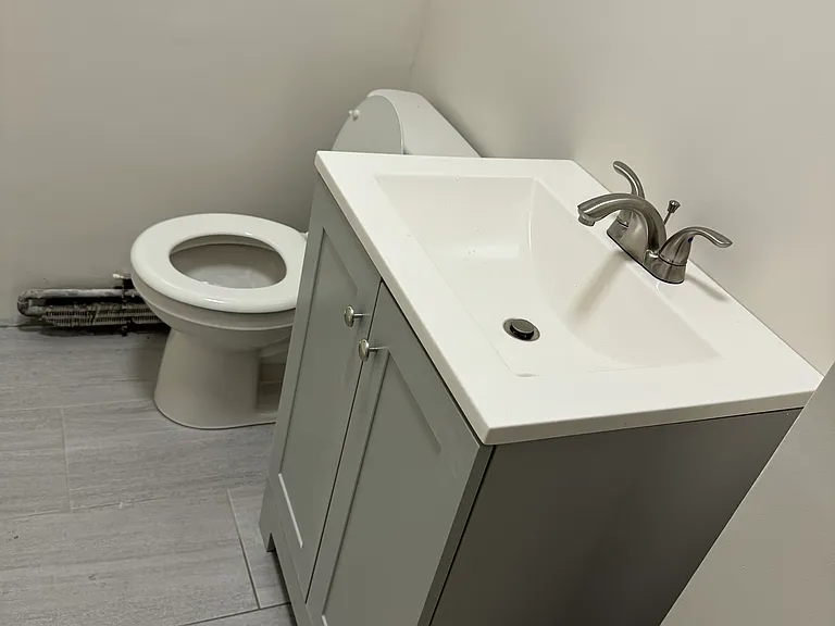 28 Sheffield St #1 — Photo 4