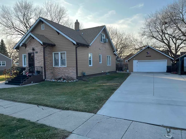 712 S 10th St, Norfolk, NE 68701
