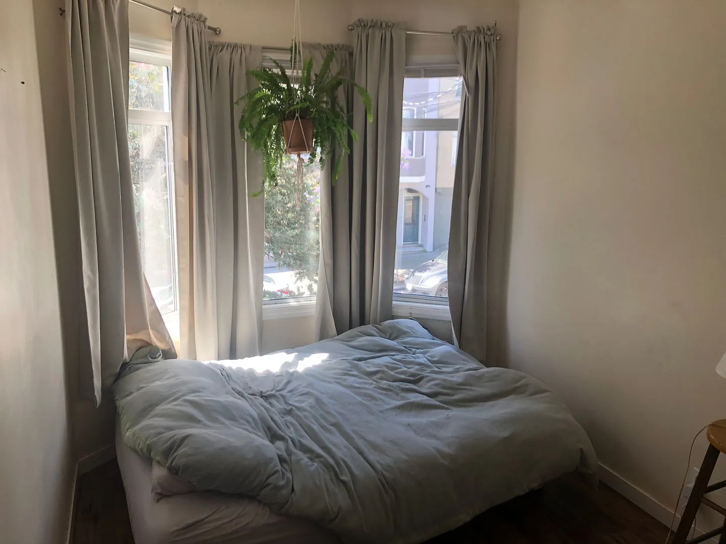 Remodeled One Bedroom In Noe/Mission With Outdoor Back Deck/Patio, Parking And Storage - Open Hou... — Photo 3