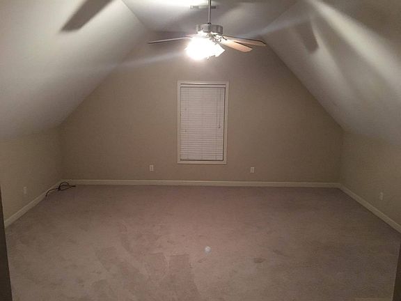 Huge Bonus Room