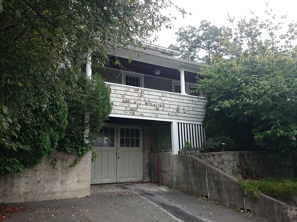 2nd image of 29 Brayton Rd