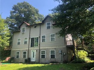 3555 Frew Mill Rd, New Castle, PA 16101