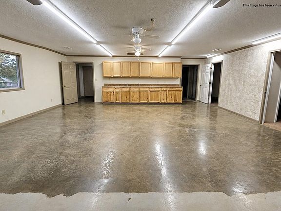 4th image of 603 Green St #518