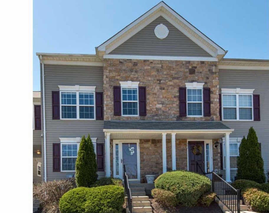 1st image of 301 Goldenrod Ct #185