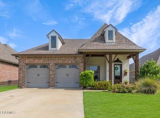 411 Easy Rock Landing Dr, Broussard, LA 70518