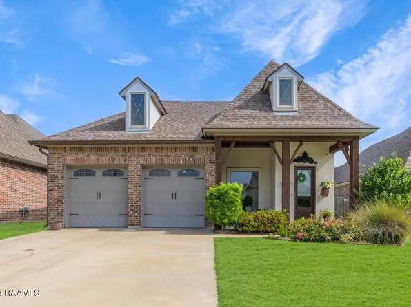 411 Easy Rock Landing Dr, Broussard, LA 70518