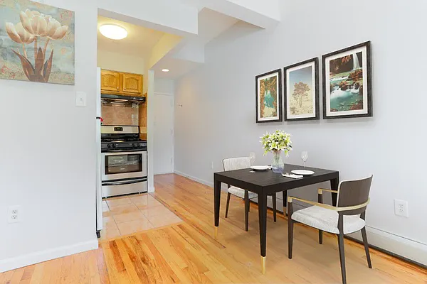 Rented by Brooklyn Bridge | media 30