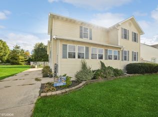 205 E Comanche Ave, Shabbona, IL 60550