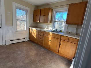31 Lester Ave #1, Pawcatuck, CT 06379