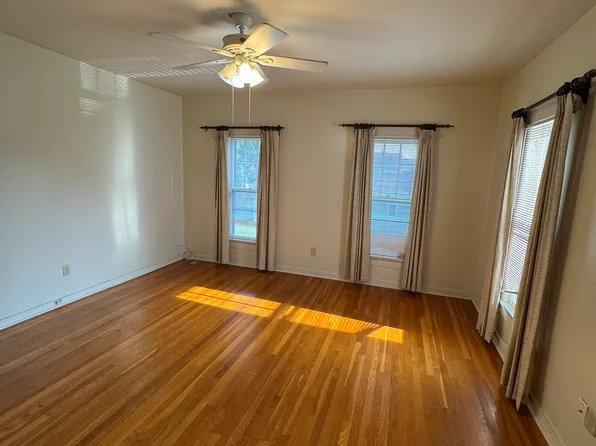 1103 Sycamore St #2, Columbus, IN 47201