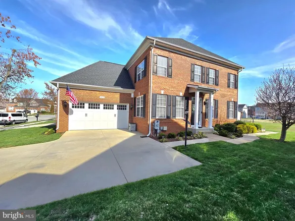 1012 Llano Dr, La Plata, MD 20646