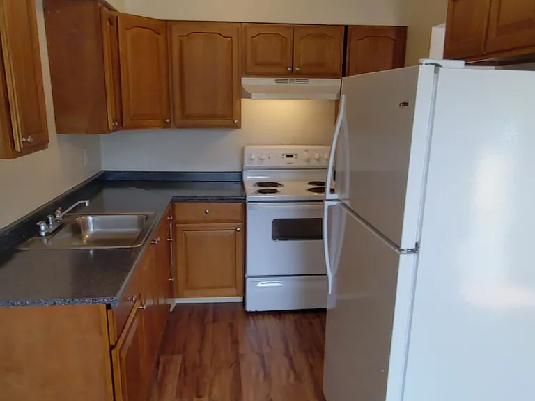 Cully Park Apartments — Photo 37