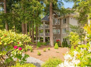 5685 Edgewater Ln #111, Nanaimo, BC V9T 6K3
