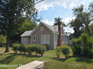 1002 Melbourne St, Houston, TX 77022