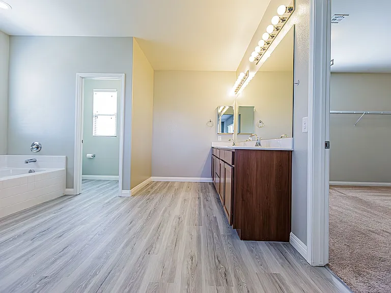 8538 Helvetia Ln — Photo 37