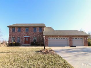 307 Windsor Dr, Metamora, IL 61548