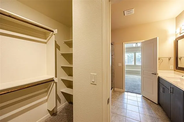 1141 Kingston Ct — Photo 25