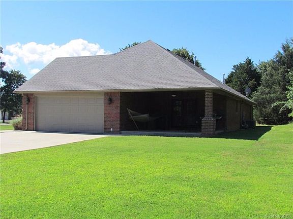 2nd image of 19 Pecan Ct