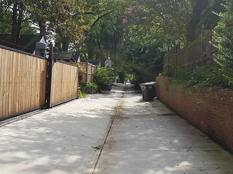 4440 Albemarle St NW — Photo 10
