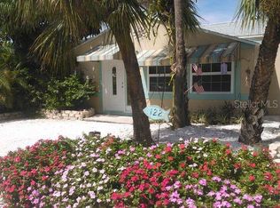 122 121st Ave, Treasure Island, FL 33706