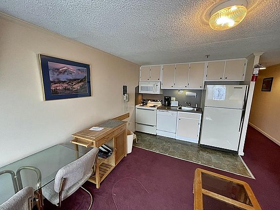 4th image of 75 Mountain Lodge Ln #158