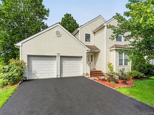 62 Meadowbrook Court, Patterson, NY 12563