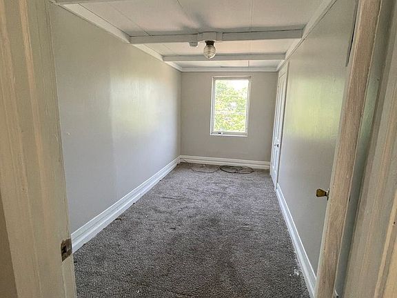 3rd image of 44 Lexington Ave NW #2