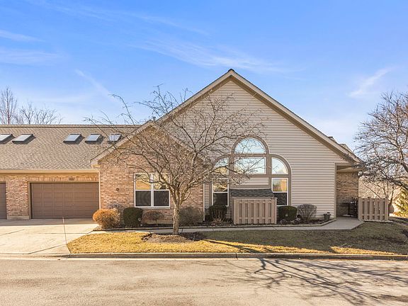 2nd image of 166 Canterbury Ct