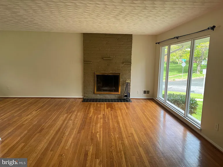 5101 Danbury Rd — Photo 5